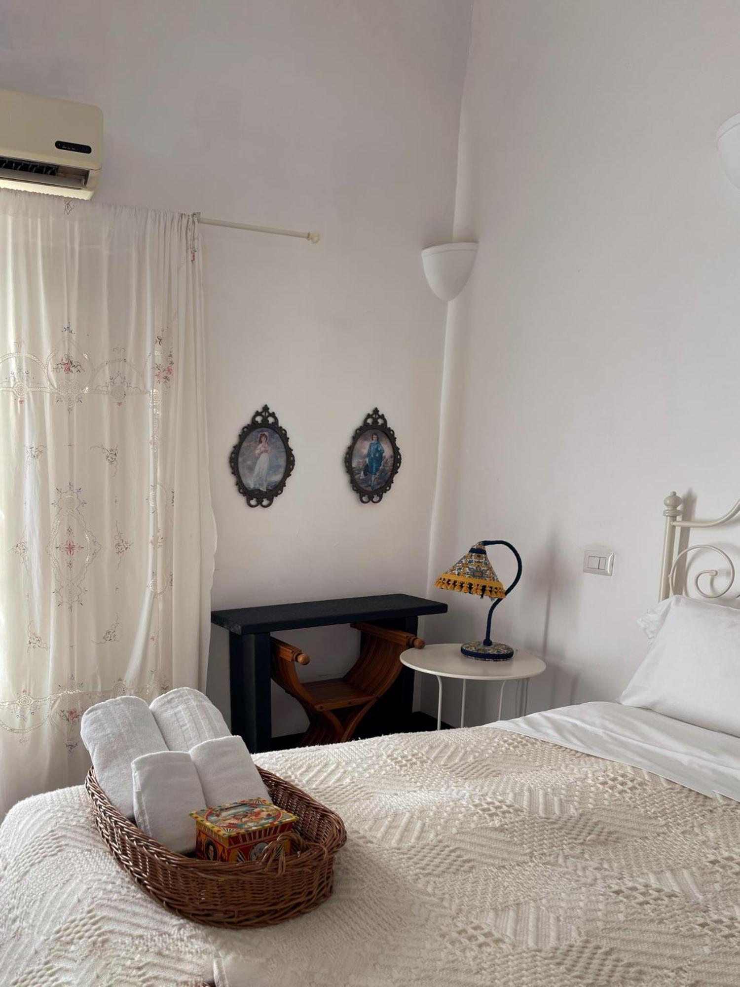 Fera O' Luni Bed & Breakfast Catania Ngoại thất bức ảnh